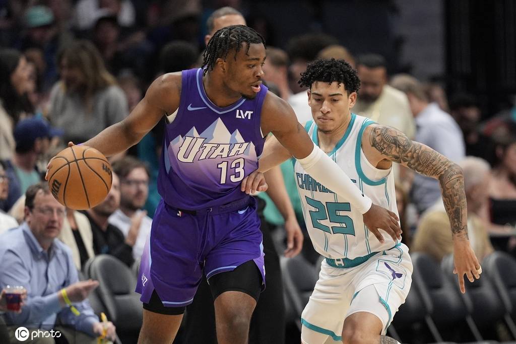 布里奇斯26+10+8乔治20分 黄蜂胜爵士结束5连败